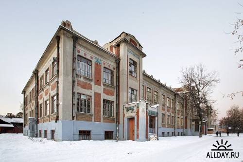 Красивая старинная школа в Ногинске