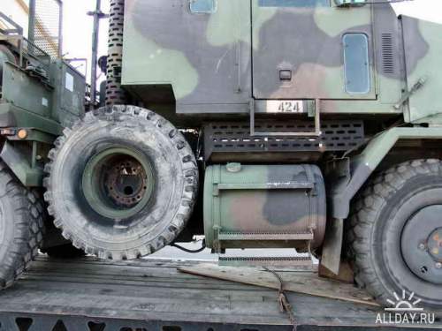 Фотообзор - американский тяжелый транспортер M1070  (HET)