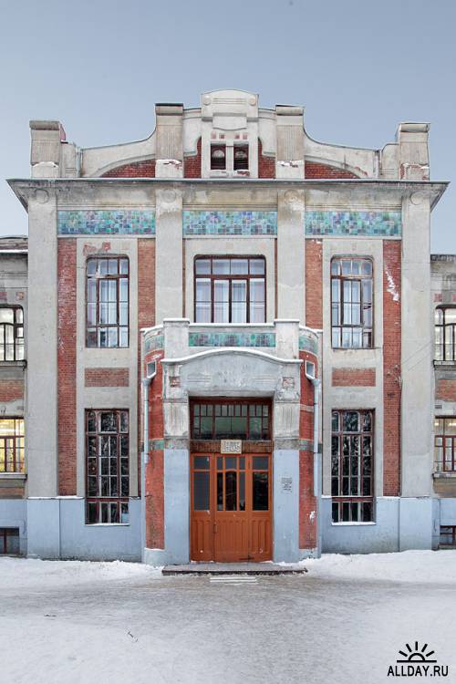 Красивая старинная школа в Ногинске