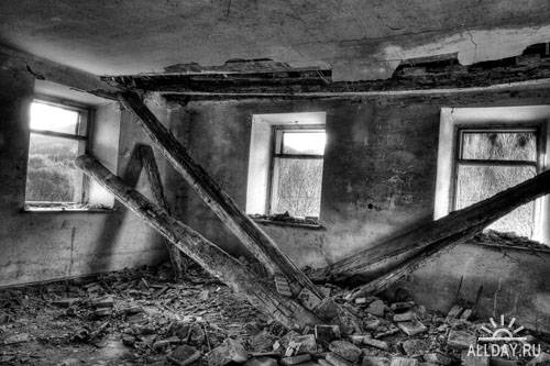 Stock Photo: Destroyed room | Разрушенное помещение