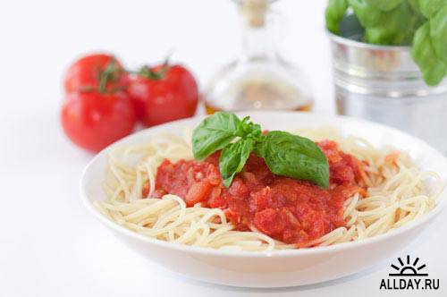 Спагетти с томатным соусом | Spaghetti with tomato sauce