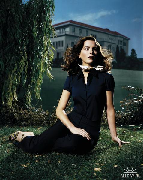 Kate Beckinsale - Jeff Riedel photoshoot - New York Times