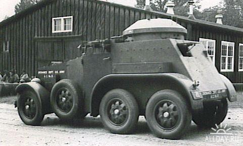 Armored Cars (1900-1950) - History in Photos