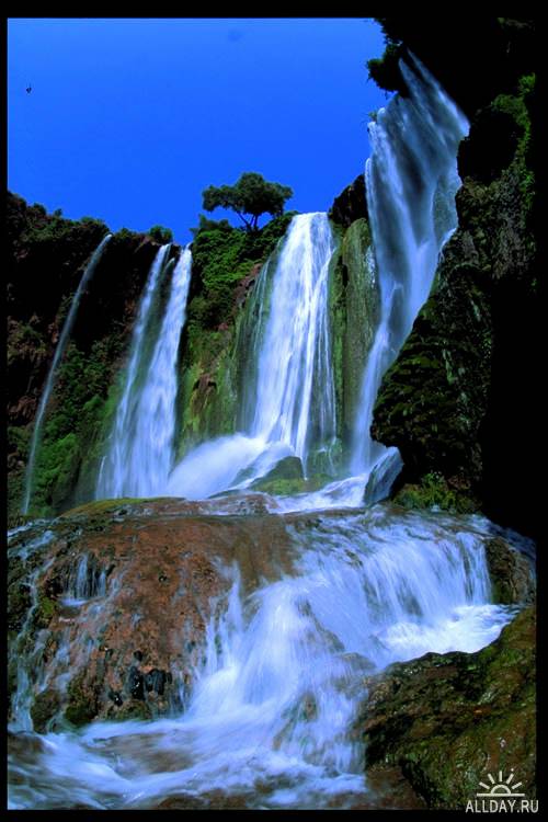 GS005  Waterfalls & Waters