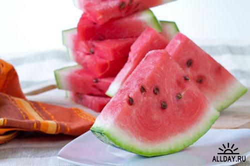 Stock Photo: Fresh watermelon | Свежий арбуз