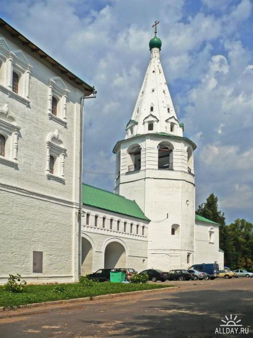ЗОЛОТОЕ КОЛЬЦО РОССИИ. Суздальский Кремль и Спасо-Ефимиев монастырь