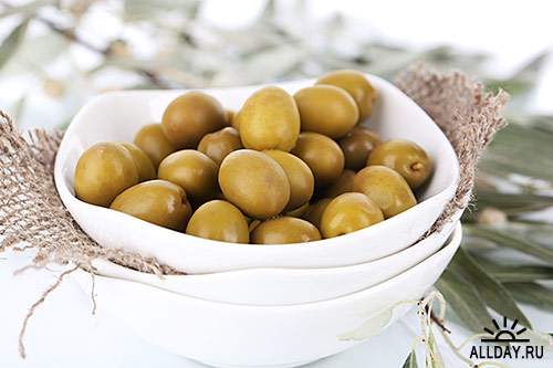 Оливковое масло и оливки - Растровый клипарт